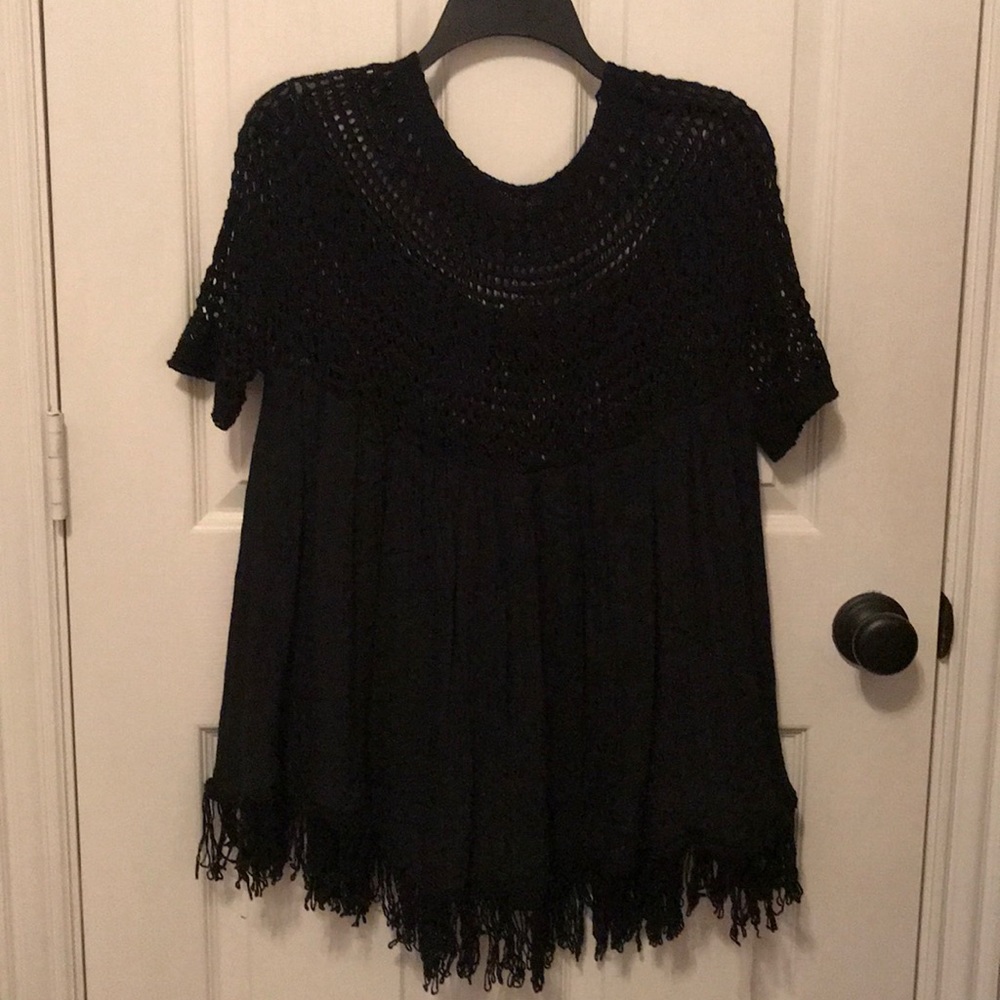 Black short sleeve blouse